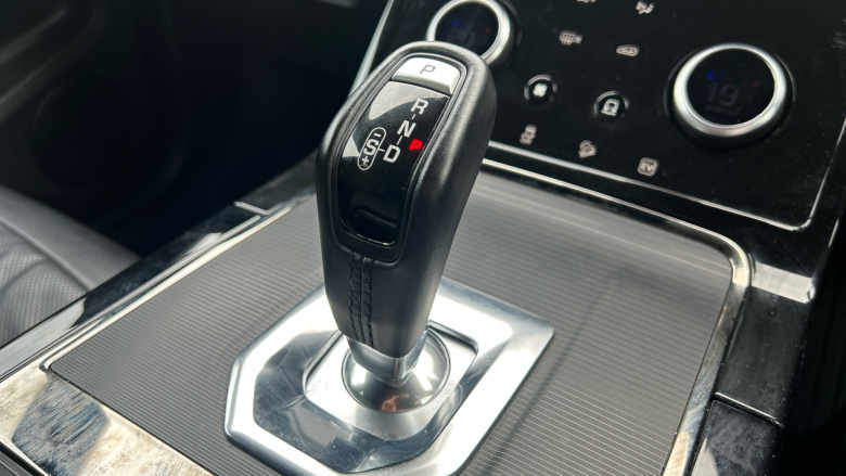 Land Rover Range Rover Evoque 1.5 P300e R-Dynamic S 5dr Auto Hatchback